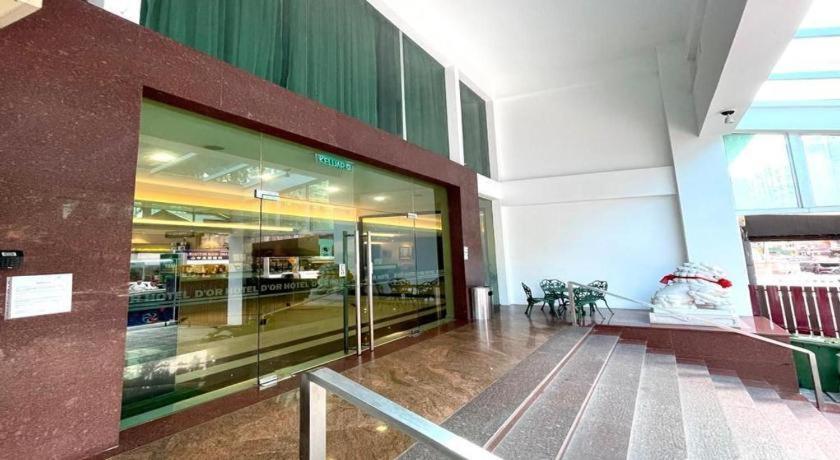 D'Or Hotel Tengkat Tong Shin Куала Лумпур Екстериор снимка